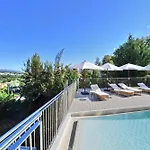 White Nueva Andalucia וילה מארבלה