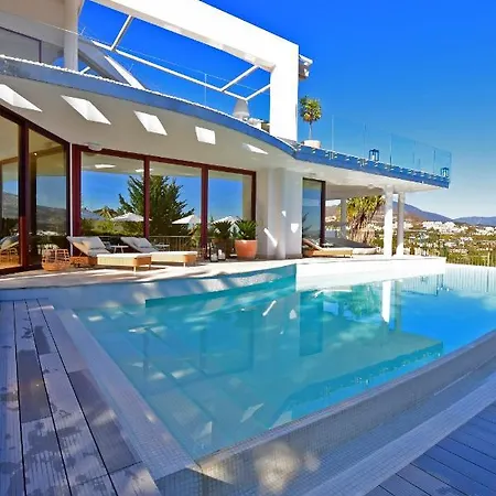 Villa White Nueva Andalucia *