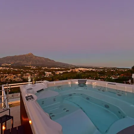 Villa White Nueva Andalucia