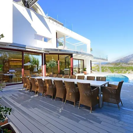 Villa White Nueva Andalucia