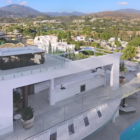 Villa White Nueva Andalucia Marbella