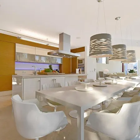 Villa White Nueva Andalucia *