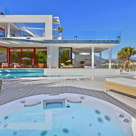 Villa White Nueva Andalucia *