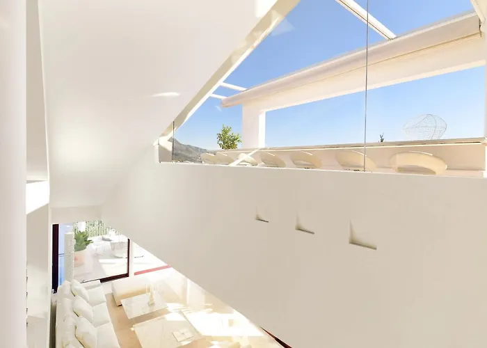 White Nueva Andalucia 别墅