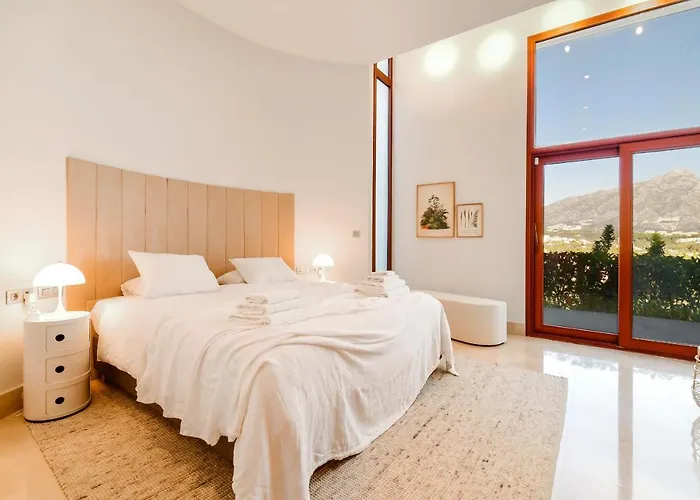 Villa White Nueva Andalucia Marbella