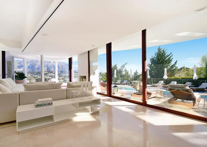 Villa White Nueva Andalucia Marbella