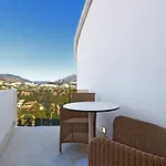 White Nueva Andalucia Villa