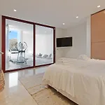 White Nueva Andalucia Villa