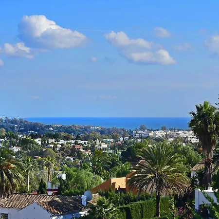 Vila White Nueva Andalucia